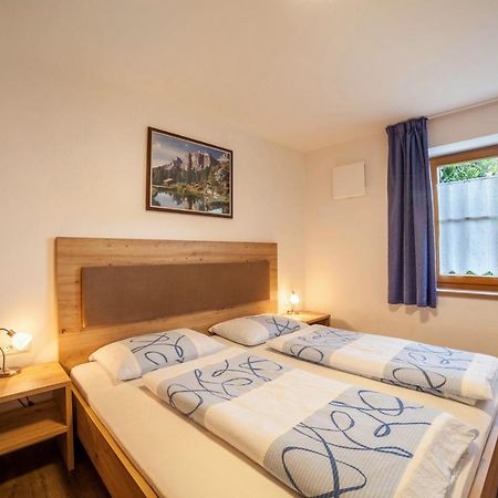 Parigger Apt Enzian Racines Bagian luar foto
