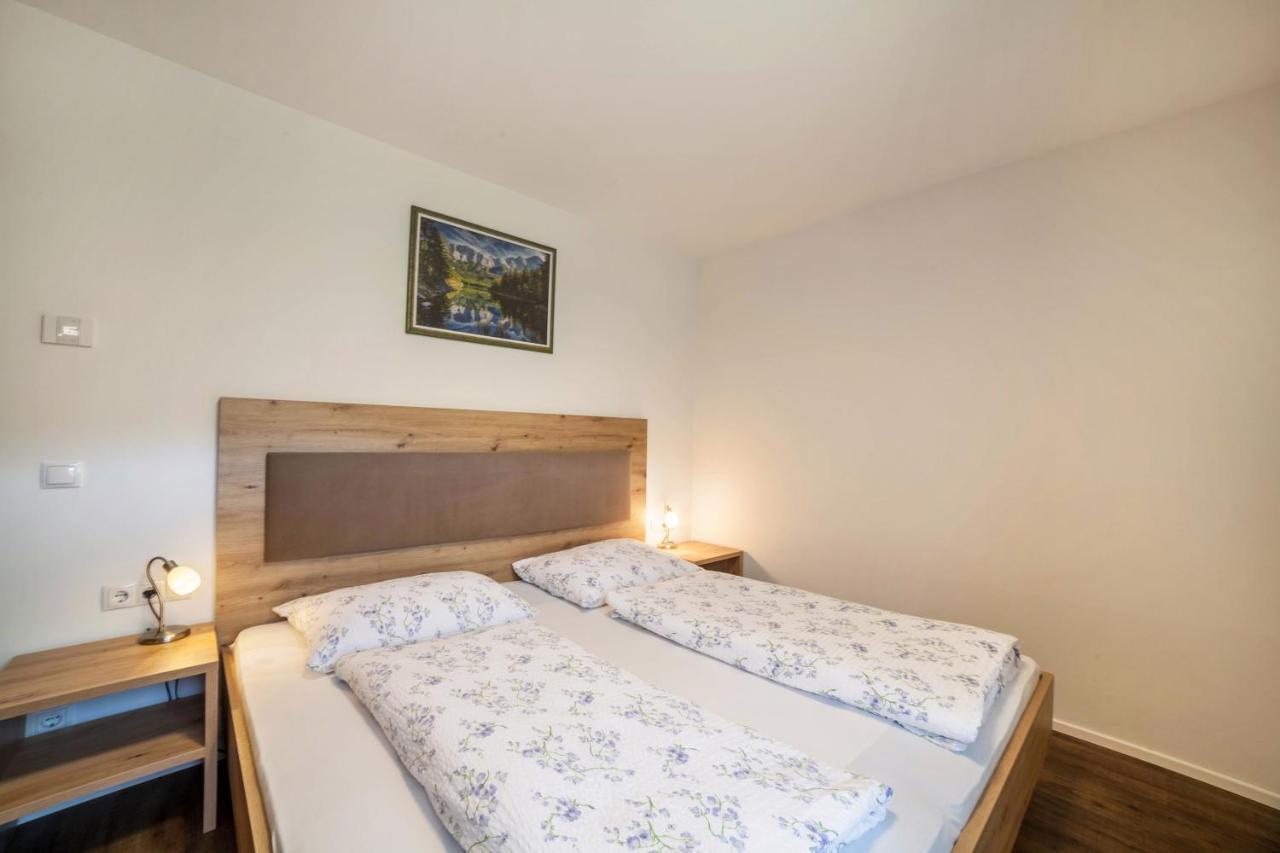 Parigger Apt Enzian Racines Bagian luar foto